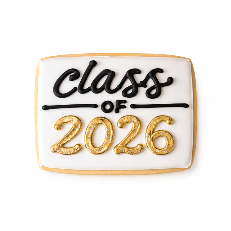 Class of 2026 rectangular cookie with black and gold icing.