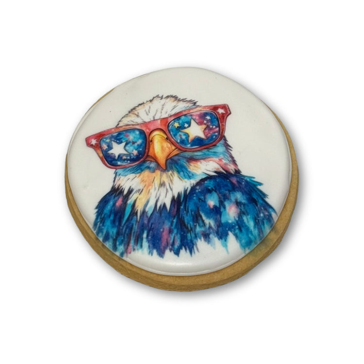 Memorial Day cookie with a bald eagle wearing star sunglasses